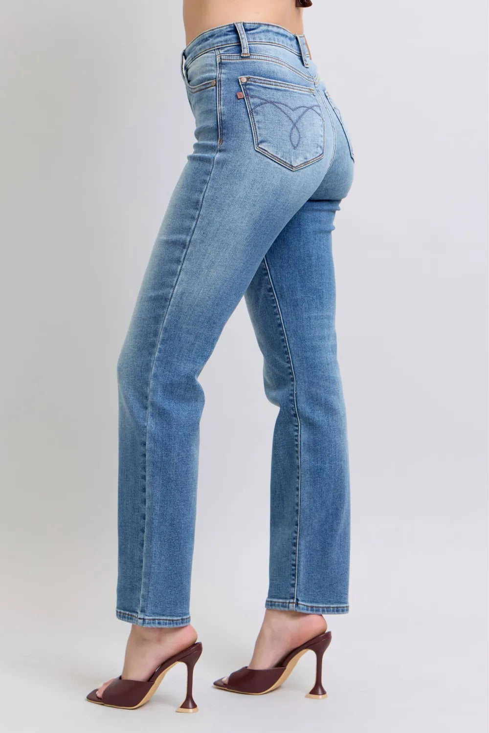 Judy Blue Full Size Run Vintage Wash Thermal Straight Jeans by Trendsi