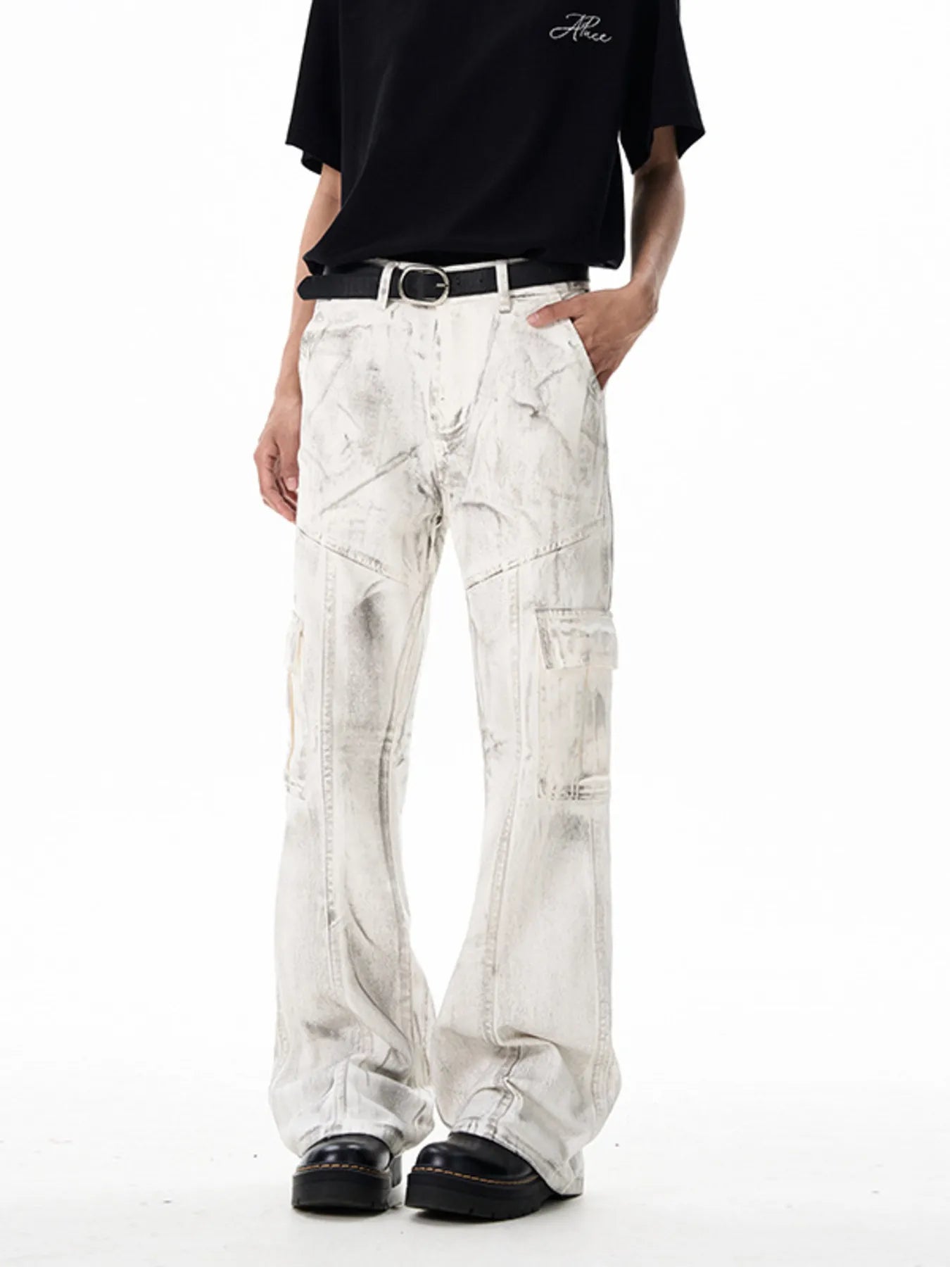 Men's Wide Leg Cargo Jeans by Trendsi