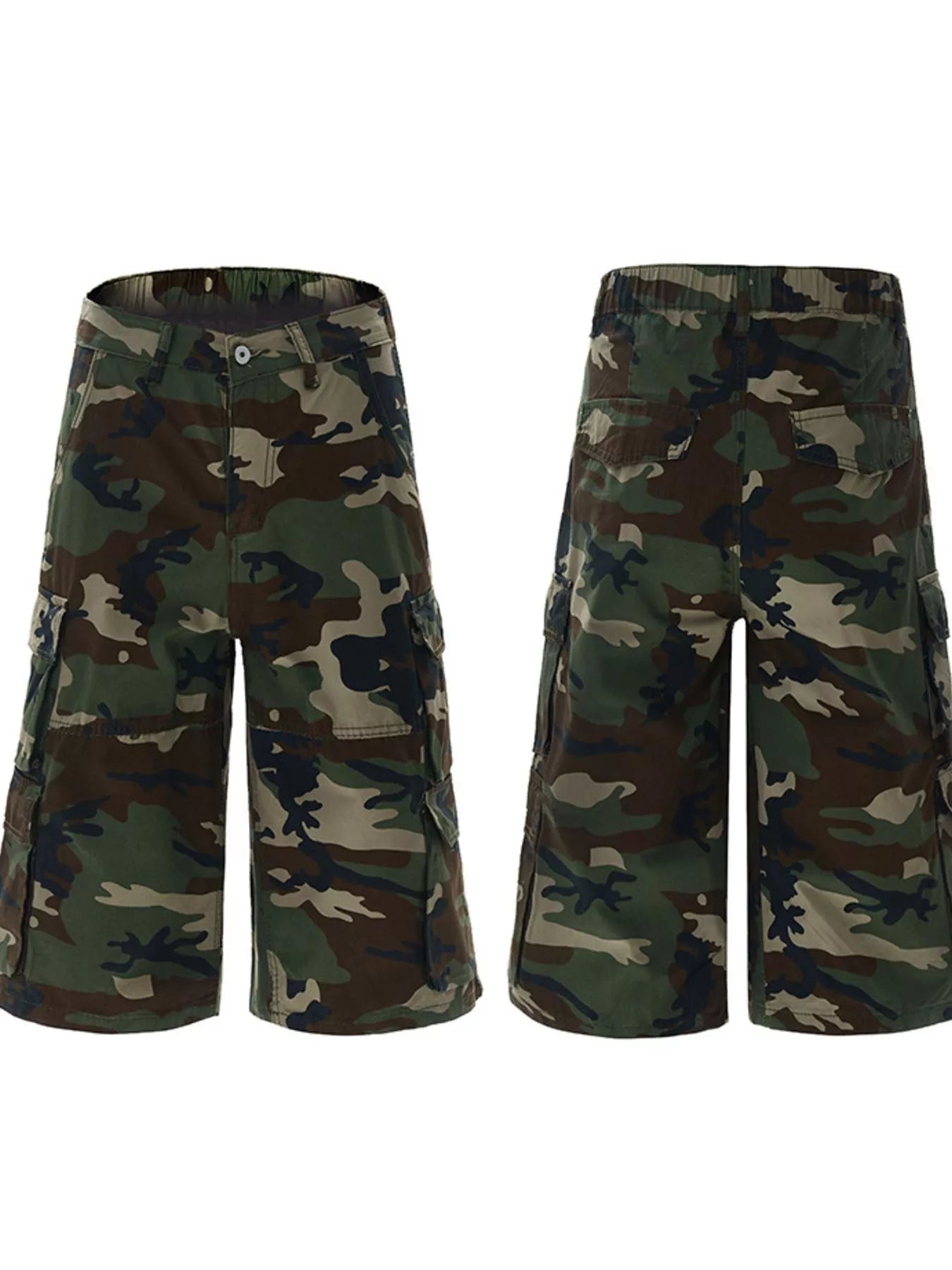 Men's Relaxed Fit Camo Cargo Shorts by Trendsi