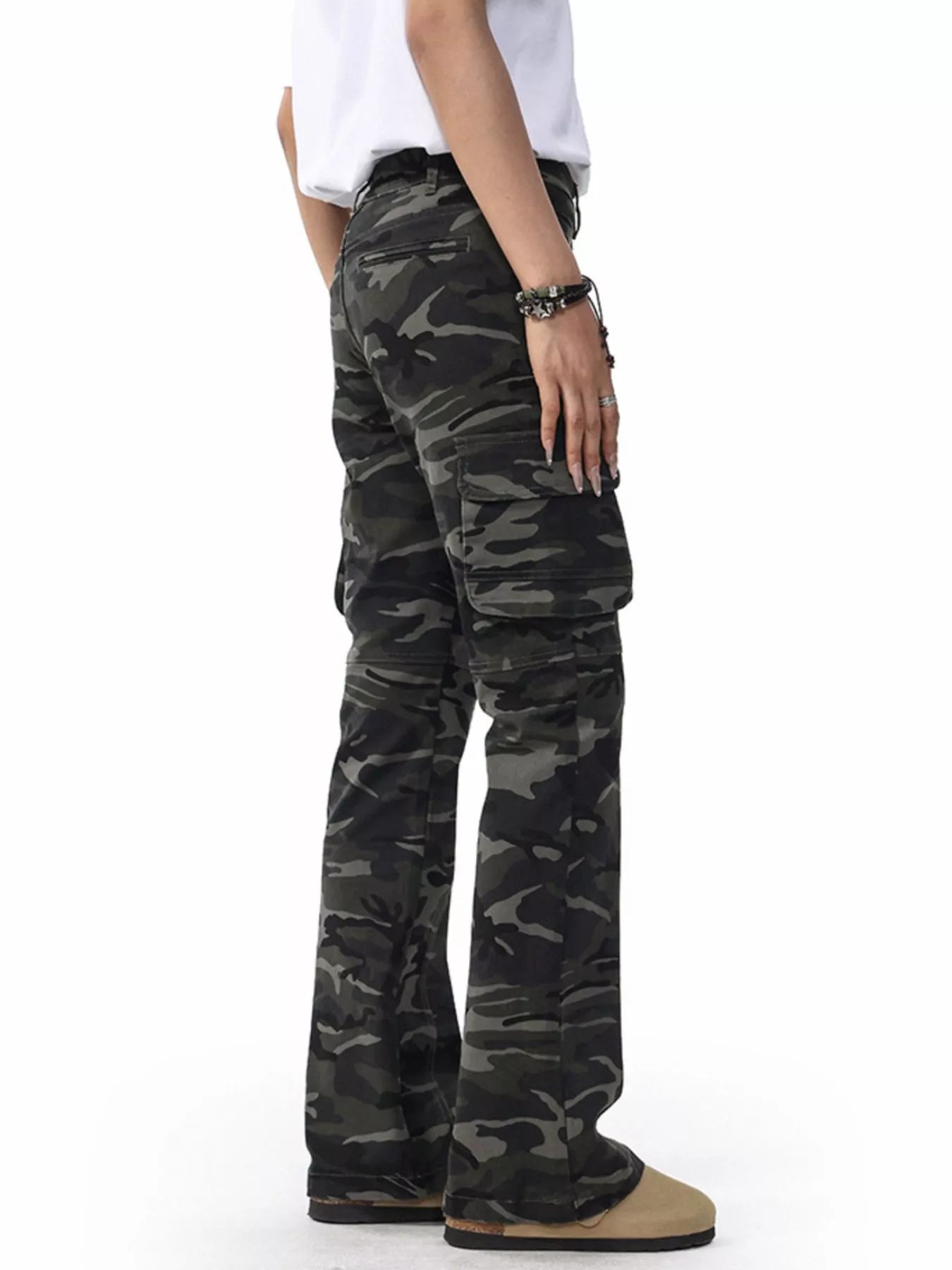 Men's Vintage Camo Cargo Pants by Trendsi