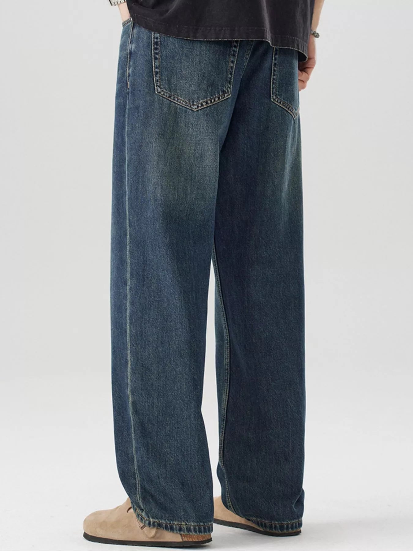 Men's Vintage Wash Wide Leg Jeans by Trendsi