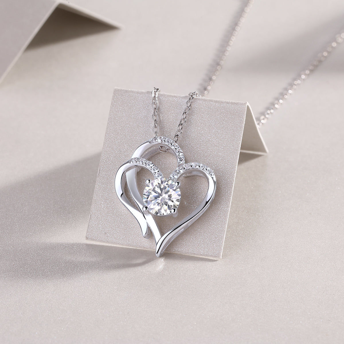 Heart To Heart - A Fashionable And Luxurious Diamond Jewelry Pendant Set With 1-carat Moissan Diamond S925 Sterling Silver And Platinum Plating
