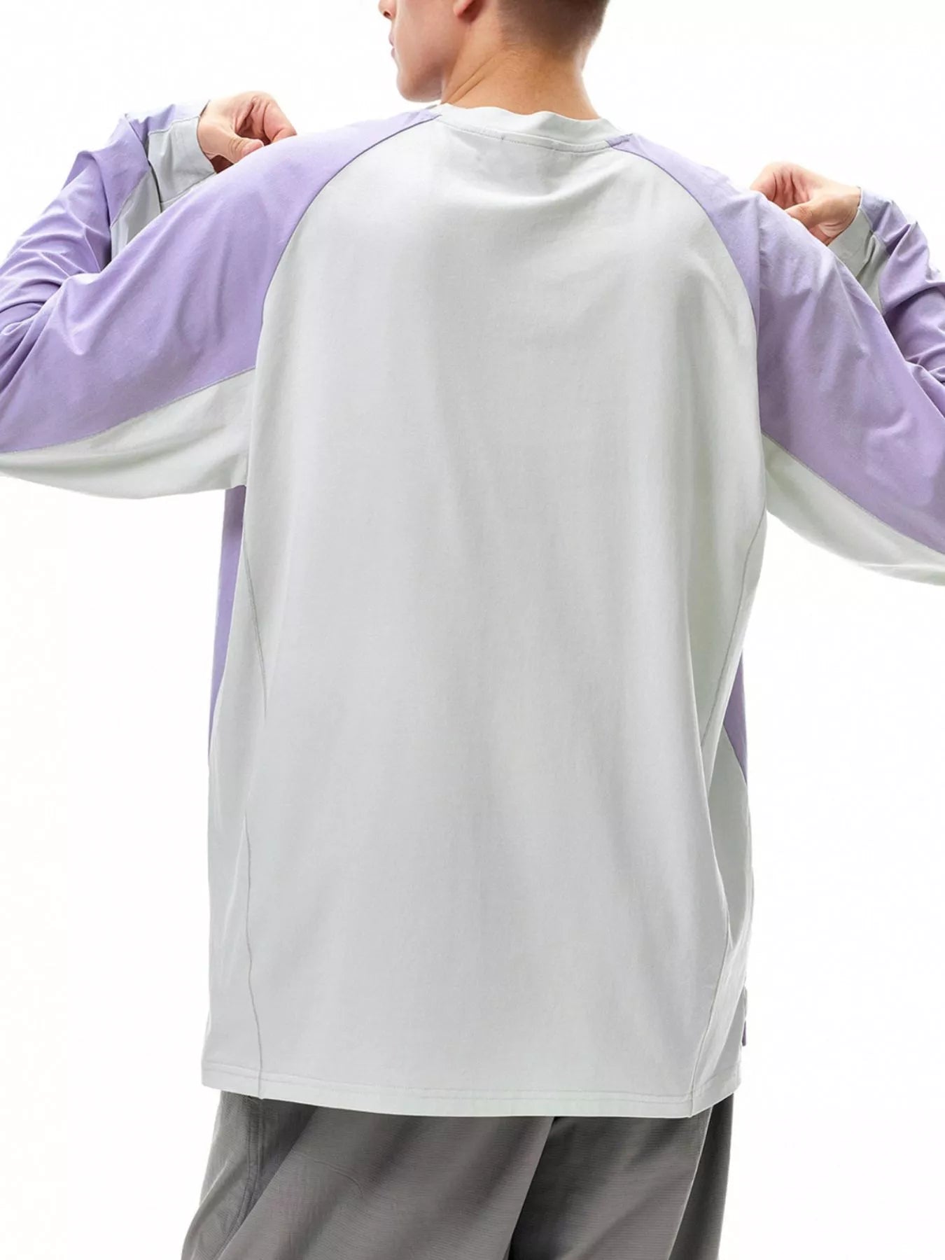 Men's Two-Tone Raglan Long Sleeve T-Shirt by Trendsi
